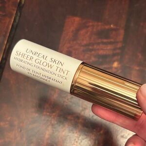 Charlotte tilbury sheer glow tint Shade 6